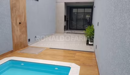 Sobrado a venda com 03 dormitórios sendo 01 suíte na região da Cidade Ademar