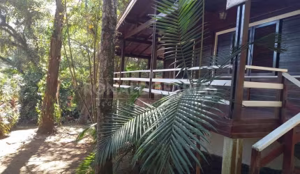 Casa para Venda no Condominio do Palmeiras  com 1800m2 terreno  todo gramado com área gourmet