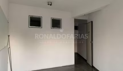 Sala comercial para locação com 40m² na região de Interlagos.