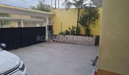 Sobrado a Venda com 3 dormitórios dentro do bolsão de Interlagos