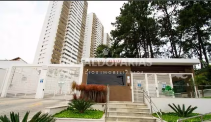 Apartamento de 180m² com 3 dormitórios e 2 vagas à venda no condomínio Green Village / Interlagos