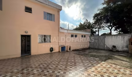Sobrado pra locação  comercial.com 160 m² e 04 dormitórios na Cidade Dutra