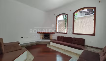 Aluga-se casa no bolsão de Interlagos com 5 suites , Lareira, sauna e piscina