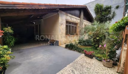 Casa a Venda no Bairro de Interlagos Jardim Suzana com 3 Dormitórios 1 Suíte e 4 Vagas de Garagem