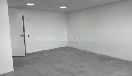 Sala comercial a venda e locação com 40 m² em Santo Amaro