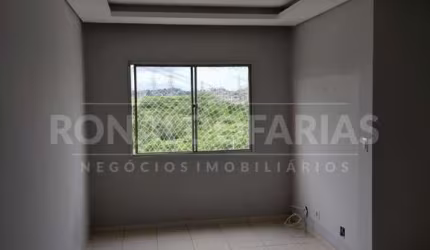 Apartamento à venda com 2 dormitórios na região de Interlagos.
