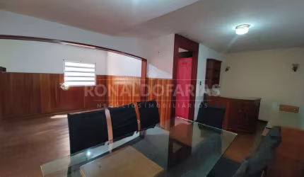 Sobrado a venda e locação da região da Chacara Santo Antonio .