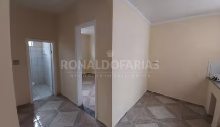 Casa para Locação em Condominio Vila Friburgo com 1 dormitório , sala, cozinha e banheiro