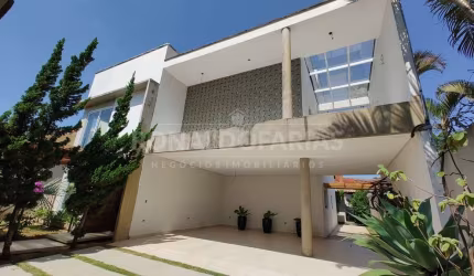 Casa a Venda no Bolsão de Interlagos com 4 suítes vaga para 6 carros