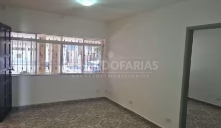 Vende-se Casa Térrea no Veleiros, 2 quartos, 3 vagas de Garagem casa bem localizada
