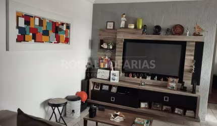 Apartamento para venda todo reformado .