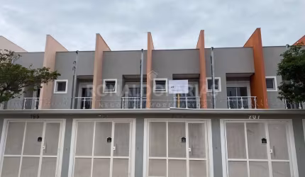Sobrado a venda com 95 m² 03 dormitórios sendo 01 suíte na região da Vila Mascote