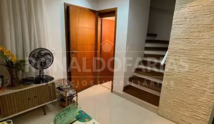 Sobrado Em Condominio para Venda Zike Tuma com 3 quartos e 2 vagas