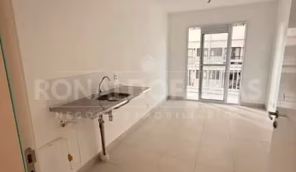 Apartamento para Locação com 32m²  2 Dormitórios e Varanda no Socorro