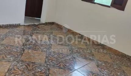 VENDE SE 2 CASA NO JARDIM LUCÉLIACOM 2 ENTRADAS INDEPENDENTES COM 2 VAGAS E PORTÃO AUTOMÁTICO