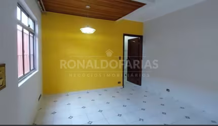 Casa à Venda no Jardim Suzana com 3 Dormitórios 1 Suíte à e 2 Vagas de Garagem