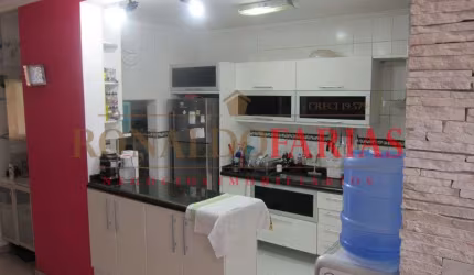 Casa à venda com 4 dormitórios e 2 suítes na região de Santo Amaro.
