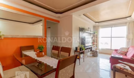 Apartamento à venda com 3 dormitórios e 2 vagas na região de Interlagos.