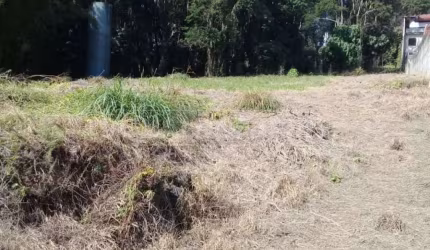 Terreno à venda com 7067m² na região de Interlagos.
