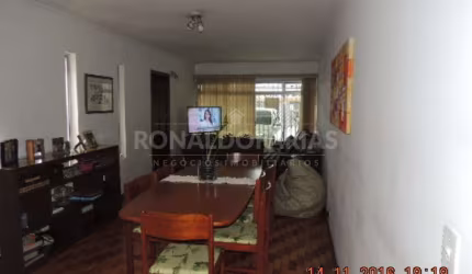 Sobrado a venda com 03 dormitórios sendo 01 suíte em Interlagos
