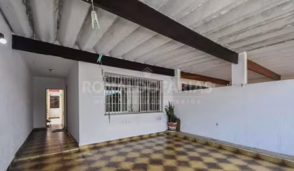 Casa à Venda no Bairro de Interlagos Jardim Suzana com 2 Dormitórios e 2 Vagas de Garagem