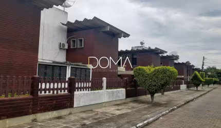Casa próxima ao canal