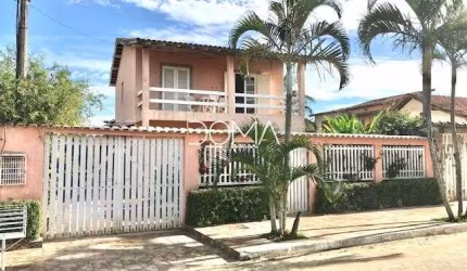 Excelente Casa Duplex em Iguaba