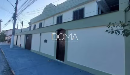 Casa em condomínio reformada próximo do canal