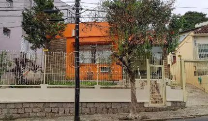 Casa com 3 quartos à venda na Rua Artigas, 214, Petrópolis, Porto Alegre por R$ 958.000