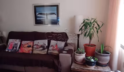 Apartamento com 3 quartos à venda na Rua Jacinto Gomes, 223, Farroupilha, Porto Alegre por R$ 480.000