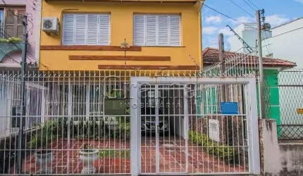 Casa com 4 quartos à venda na Rua São Francisco, 724, Santana, Porto Alegre por R$ 860.000