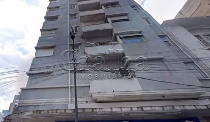 Apartamento com 3 quartos à venda na Rua Doutor Flores, 190, Centro Histórico, Porto Alegre por R$ 325.000