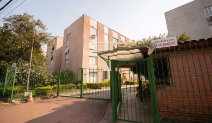 Apartamento com 2 quartos à venda na Rua Eurico Lara, 119, Medianeira, Porto Alegre por R$ 240.000