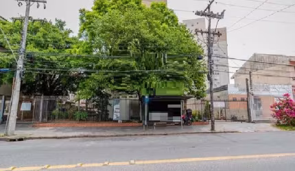 Apartamento com 2 quartos à venda na Rua Albion, 402, Partenon, Porto Alegre por R$ 295.000