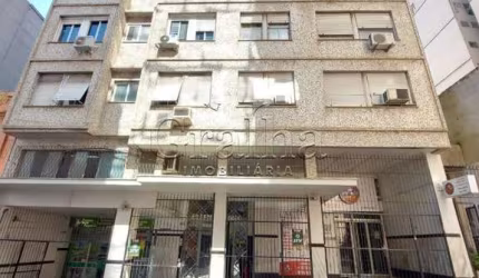 Apartamento com 3 quartos à venda na Rua General Vitorino, 300, Centro Histórico, Porto Alegre por R$ 390.000