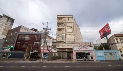 Apartamento com 3 quartos à venda na Avenida Cristóvão Colombo, 999, Floresta, Porto Alegre por R$ 370.000