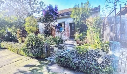 Terreno à venda na Rua Gomes Jardim, 678, Santana, Porto Alegre por R$ 1.200.000