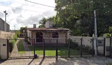 Casa com 3 quartos à venda na Estrada Barro Vermelho, 168, Restinga, Porto Alegre por R$ 450.000