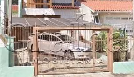 Casa com 2 quartos à venda na Rua Gonçalves Ledo, 271, Partenon, Porto Alegre por R$ 620.000