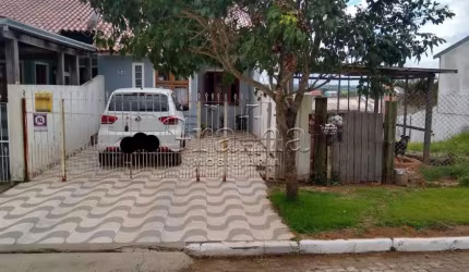 Casa com 2 quartos à venda na Rua Arthur Gonçalves dos Santos, 34, Rincão da Madalena, Gravataí por R$ 246.000