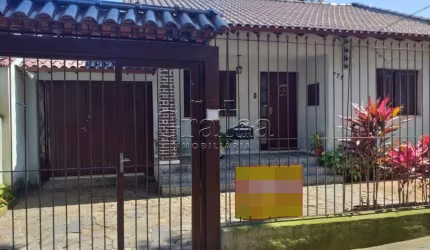 Casa com 3 quartos à venda na Rua Veríssimo Rosa, 776, Jardim Botânico, Porto Alegre por R$ 769.000