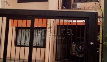 Casa com 3 quartos à venda na Avenida Lavras, 530, Petrópolis, Porto Alegre por R$ 1.200.000