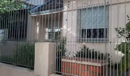 Casa com 3 quartos à venda na Rua Doutor Oscar Bittencourt, 117, Menino Deus, Porto Alegre por R$ 692.000