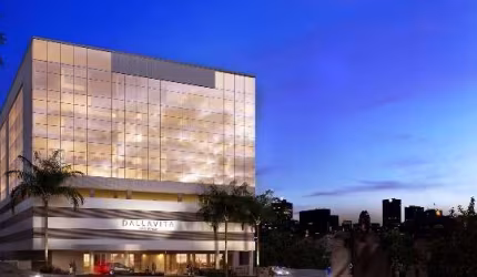 Sala comercial à venda na Rua Ramiro Barcelos, 619, Floresta, Porto Alegre por R$ 569.221