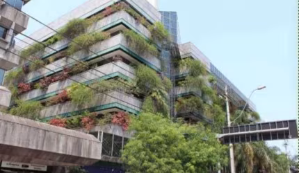 Sala comercial à venda na Rua Dom Pedro II, 1240, São João, Porto Alegre por R$ 380.000