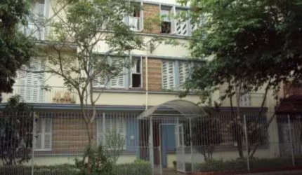 Apartamento com 3 quartos à venda na Rua Sete de Abril, 445, Floresta, Porto Alegre por R$ 351.000
