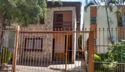 Casa com 3 quartos à venda na Rua Guilherme Alves, 705, Petrópolis, Porto Alegre por R$ 958.000