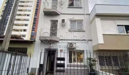 Prédio à venda na Rua Domingos Crescêncio, 147, Santana, Porto Alegre por R$ 958.000