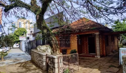 Casa com 4 quartos à venda na Rua Livramento, 671, Santana, Porto Alegre por R$ 750.000
