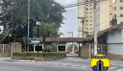 APARTAMENTO CONFORTÁVEL COM EXCELENTE LOCALIZAÇÃO!!!
